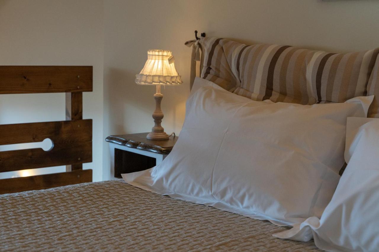 Αlissachne Suites ลิมนิโอนาส ภายนอก รูปภาพ